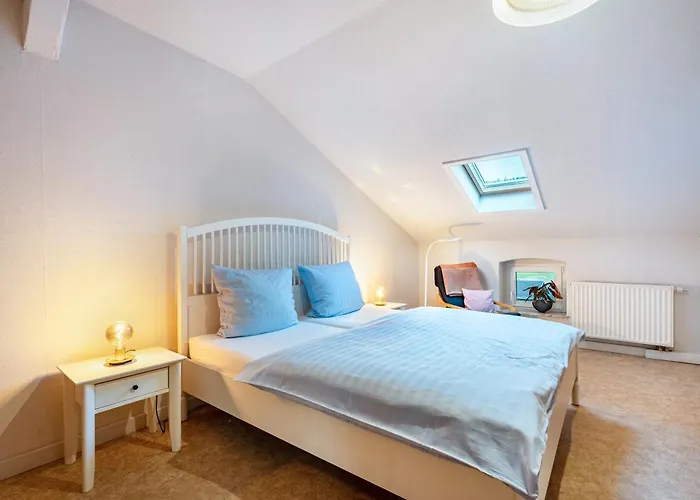 Denkmal An Urlaub * Бад-Шандау